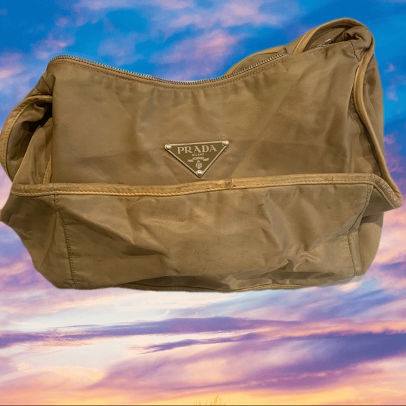 PRADA Beige Tissut Nylon shoulder bag - Picture 2 of 9
